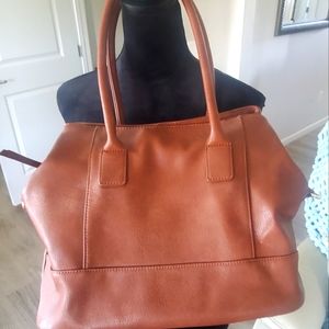 Multi compartment vegan leather bag